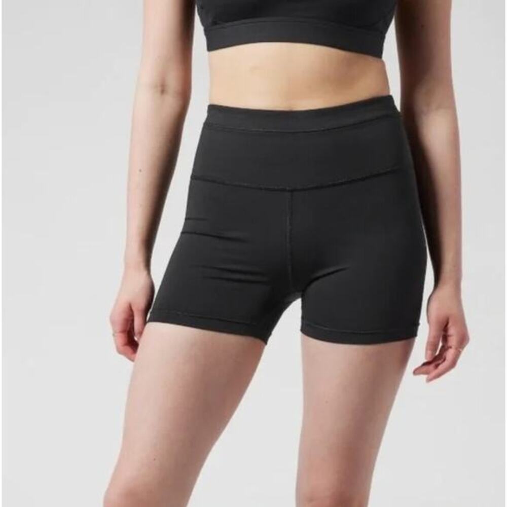 Athleta Accelerate shortie‎ biker shorts